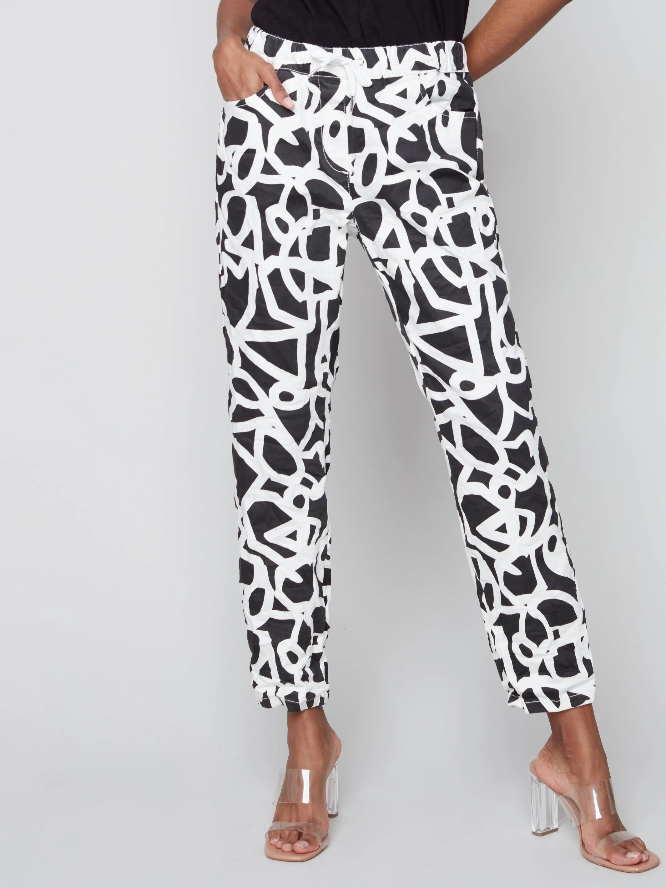Printed Crinkle Jogger Pants - Black/Cream