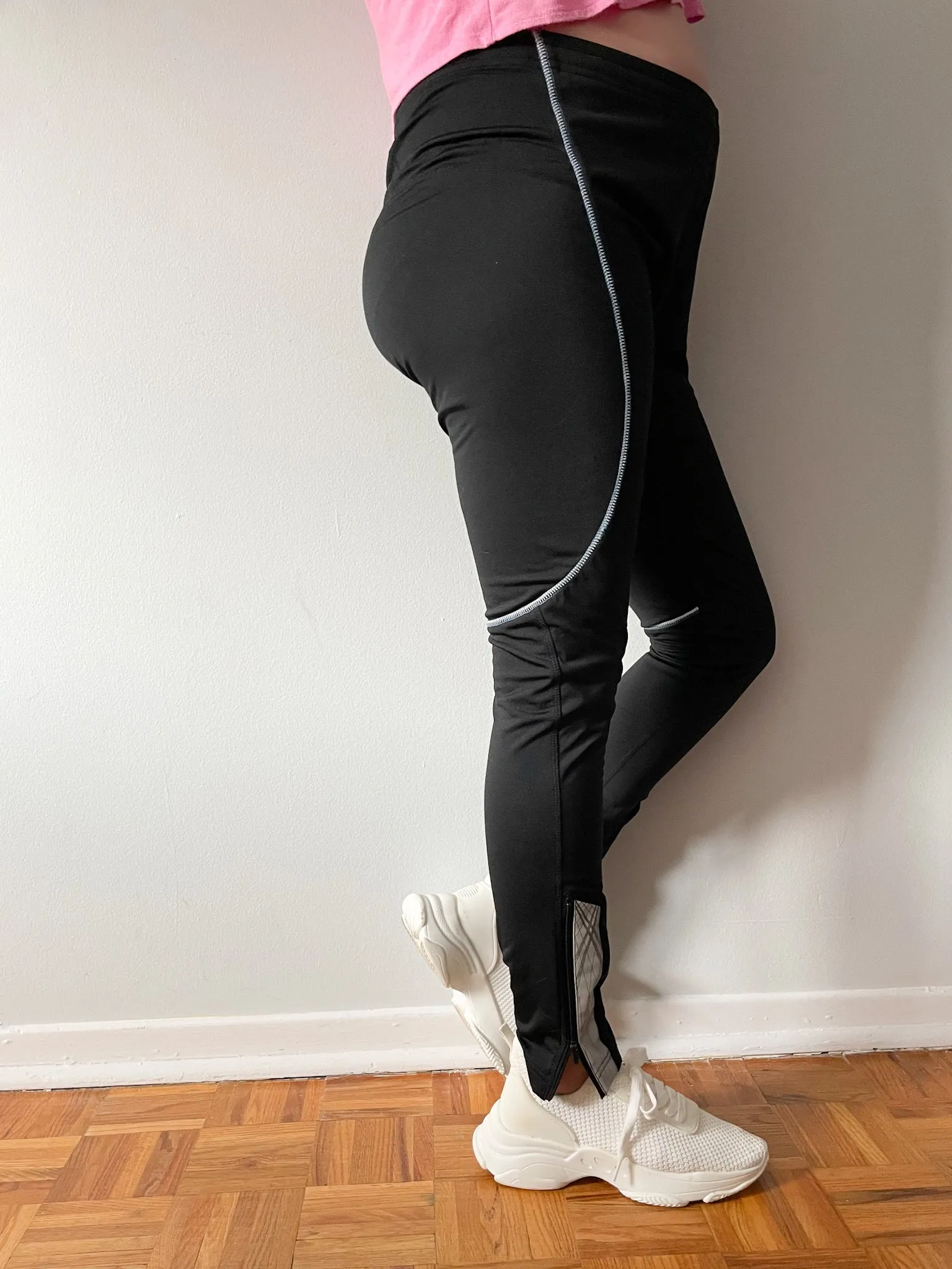 Running Room Black High Rise Black Reflective Zipper Ankle Running Pants - Medium