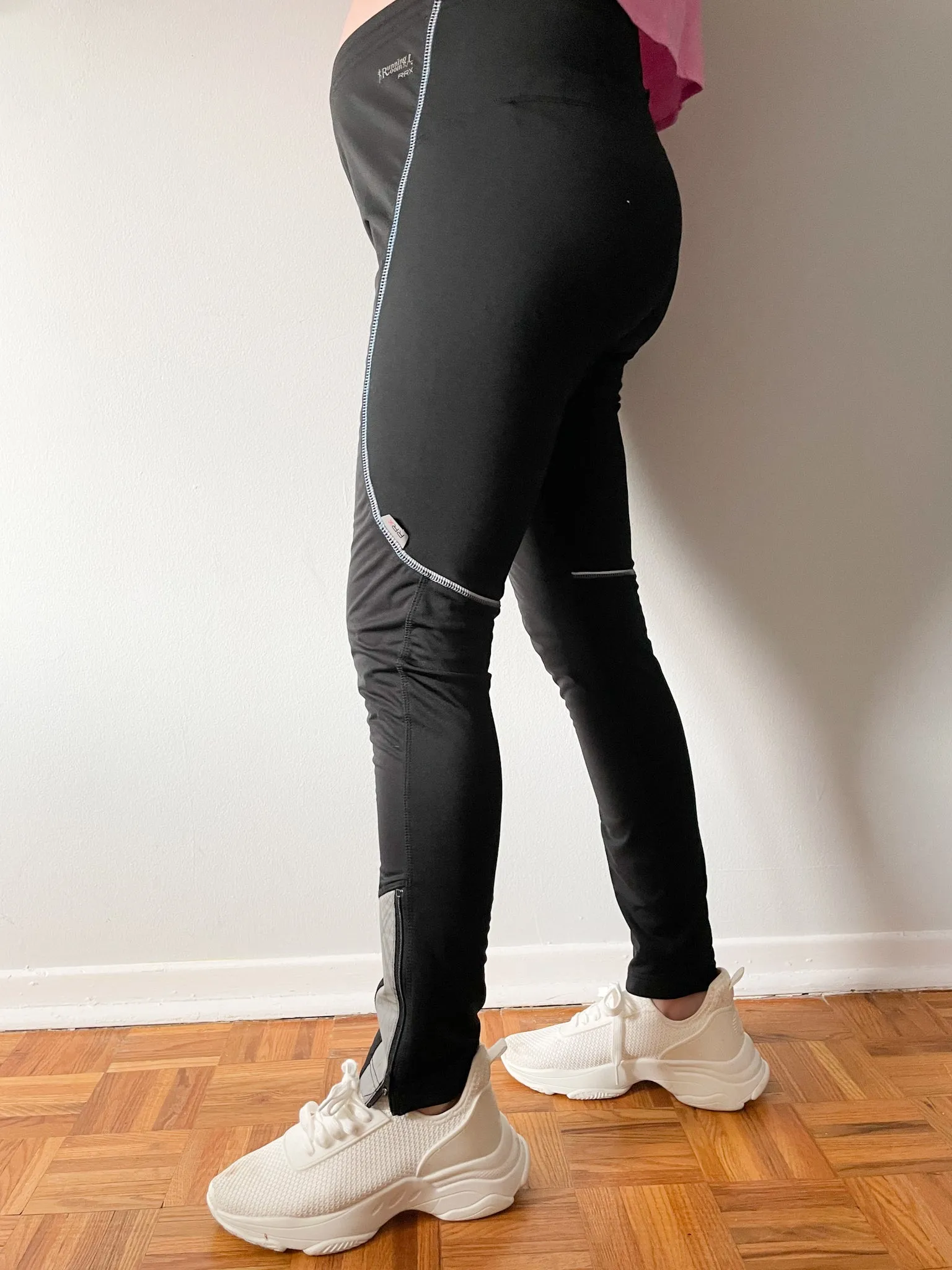 Running Room Black High Rise Black Reflective Zipper Ankle Running Pants - Medium