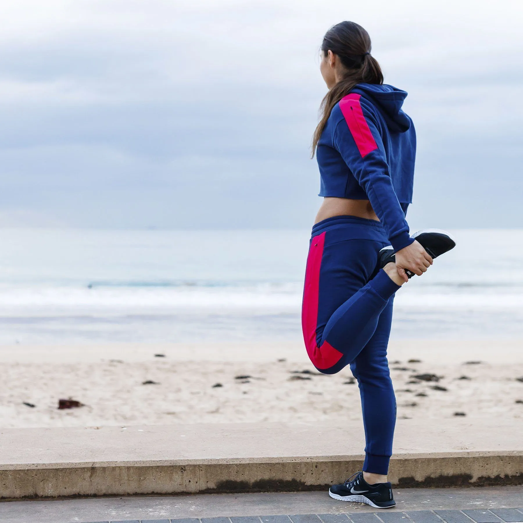 The WOD Life - Women's Wanderer Cuffed Jogger Pants - INDIGO/CERISE