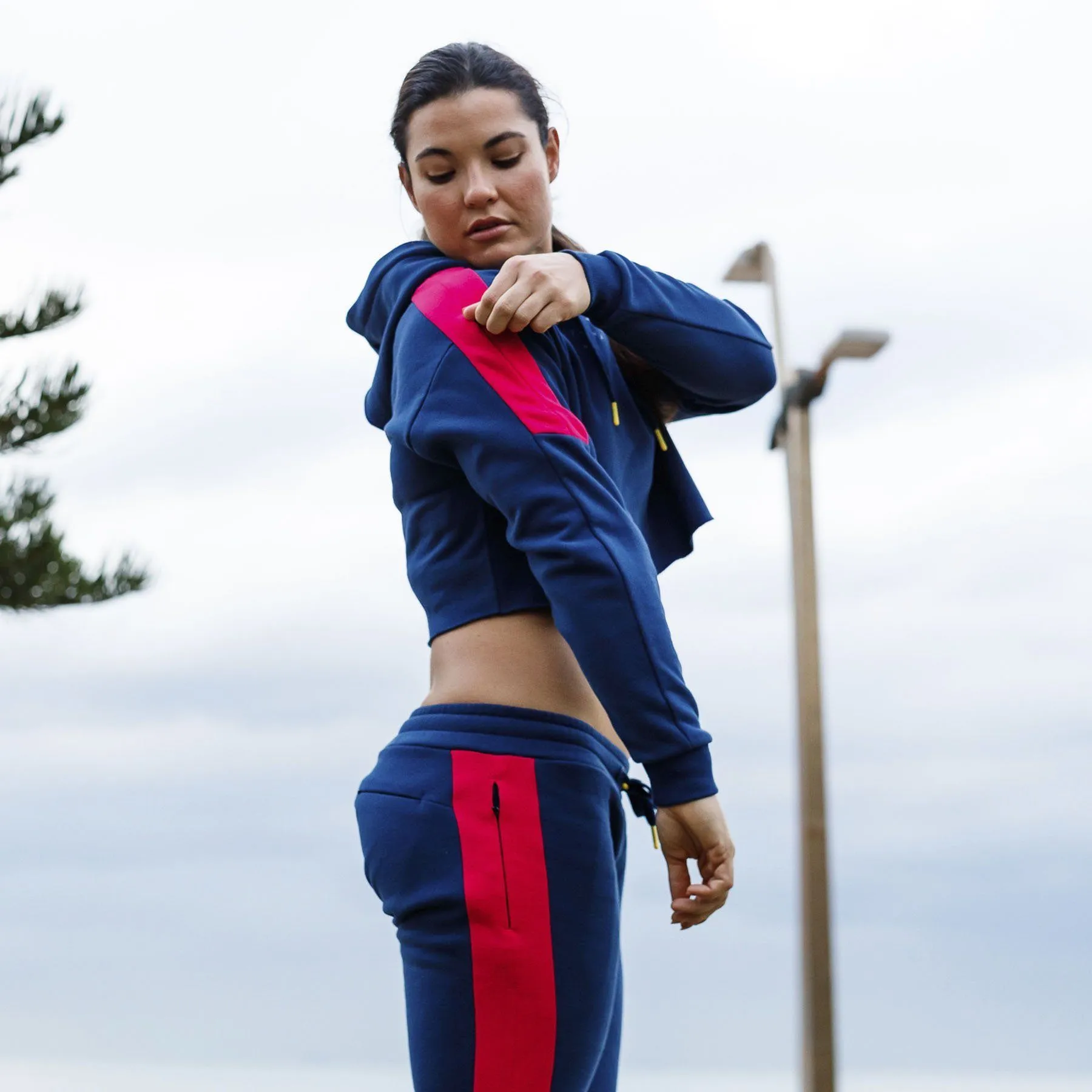 The WOD Life - Women's Wanderer Cuffed Jogger Pants - INDIGO/CERISE